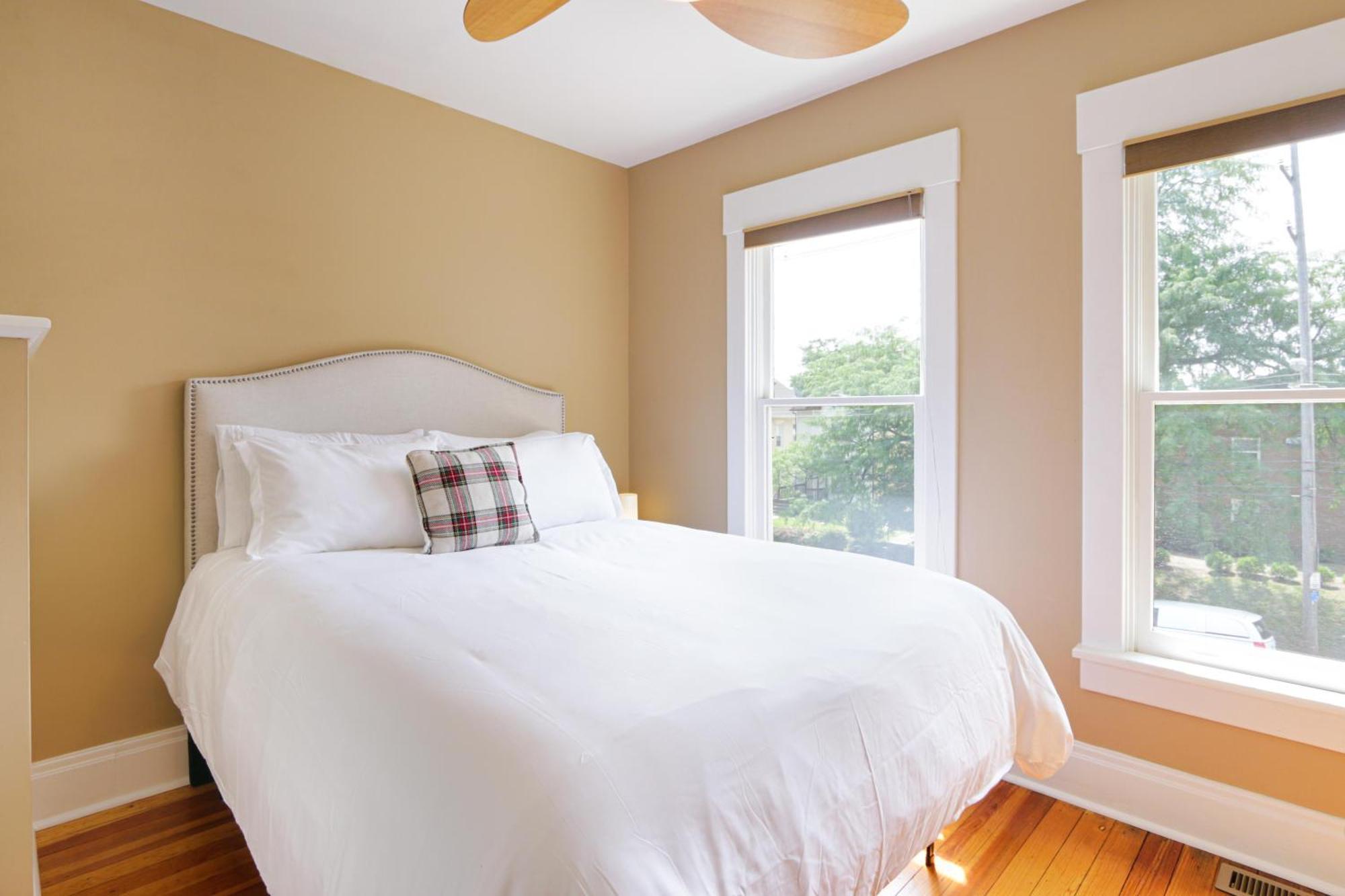 With Garage, Hot Tub, Near Osu & Short North Holiday home *